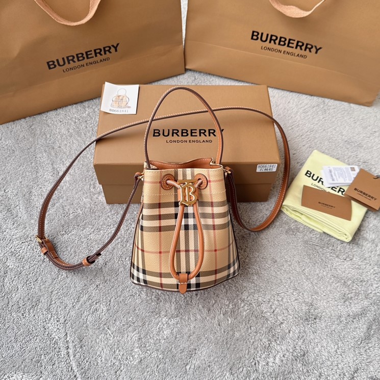 BURBERRY