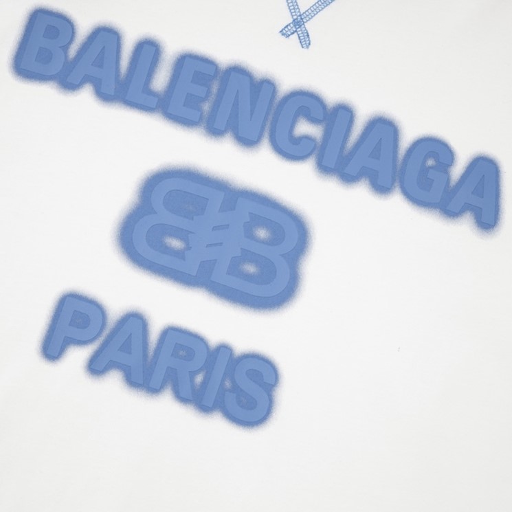 BALENCIAGA