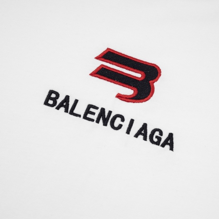 BALENCIAGA