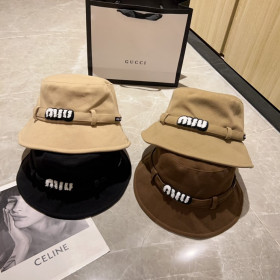 MIUMIU