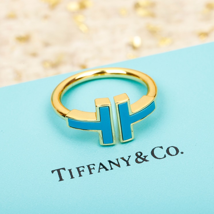 TIFFANY & CO