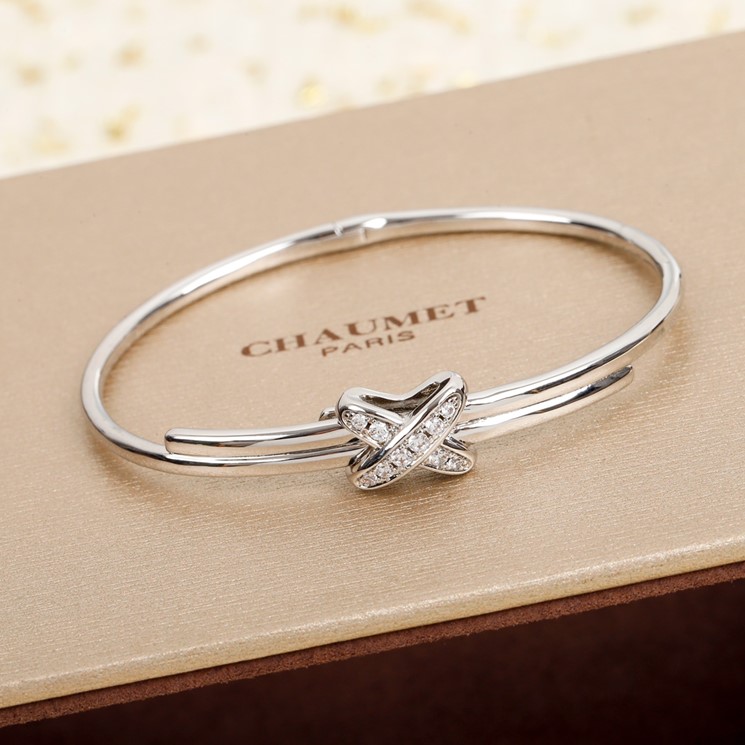 CHAUMET